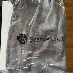 Brand new grey scarf